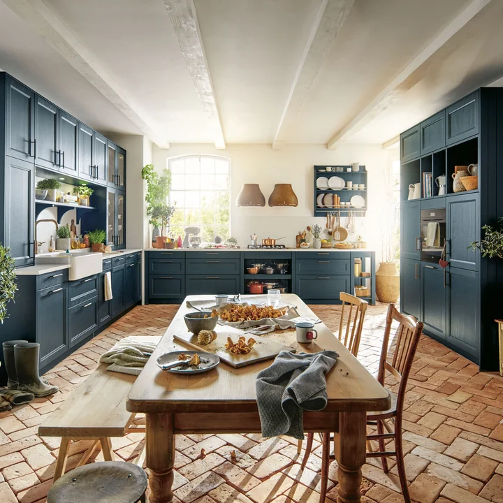 Mediterranean country style kitchen